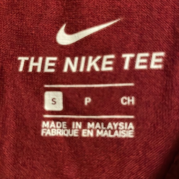 Dark red Nike tank top - Picture 3 of 4